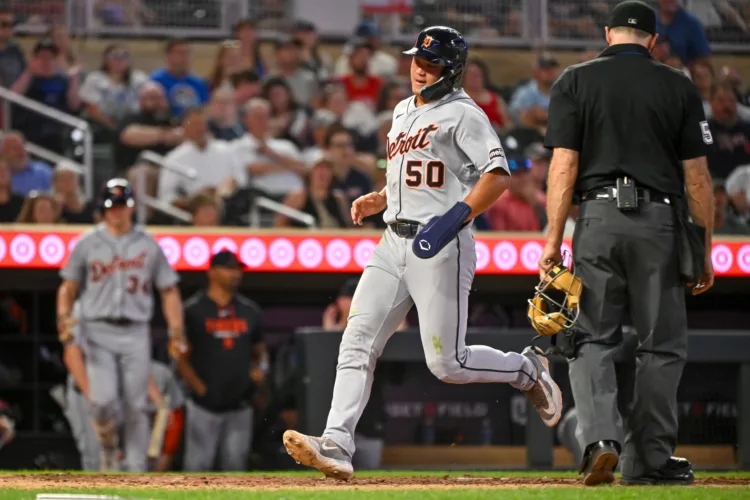 Torkelson homers to start 5-run 12th, Tigers top Twins 11-6